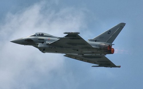Eurofighter_Typhoon_02