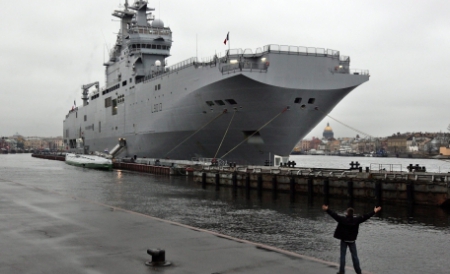 rusia-a-decis-sa-renunte-la-construirea-a-doua-nave-de-razboi-de-tip-mistral-184543