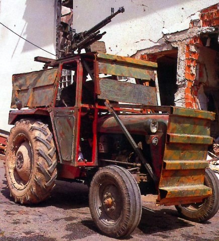 tractor blindat-001
