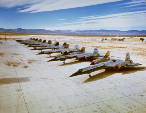 _ramp_at_Groom_Lake_Area_51_in_1964__There_are_ten_aircraft_in_the_photo__the_first_eight_are_OXCART_machines__and_the_last_two_are_Air_Force_YF-12As