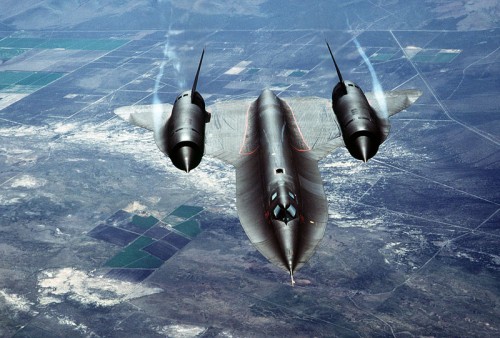 worlds-fastest-plane-lockheed-sr-71-blackbird-6