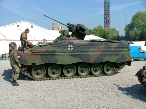 Marder_IFV_-_Hessentag_2004