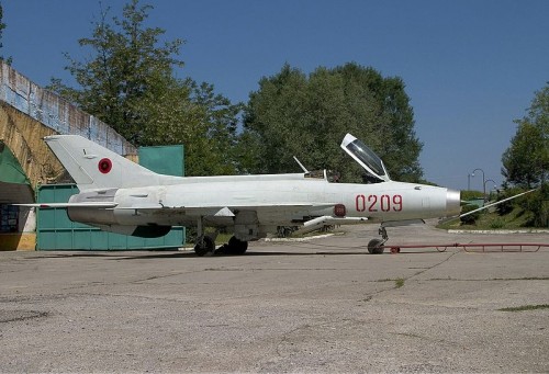F-7A ALBANEZ