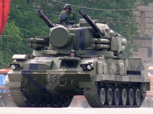 2008_Moscow_Victory_Day_Parade_-_9K22_Tunguska