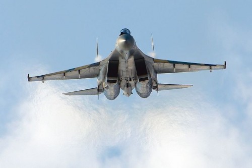 800px-Sukhoi_Su-35S_at_MAKS-2011_airshow