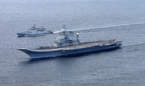 Indian_Navy_flotilla_Vikramaditya1