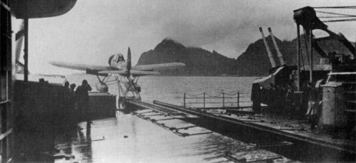 TIRPITZ -LANSARE ARADO 196A3