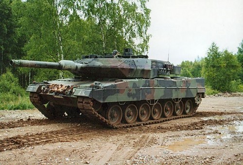 Leopard_2a5_main_battle_tank_Germany_German_army_defense_industry_military_technology_640_002