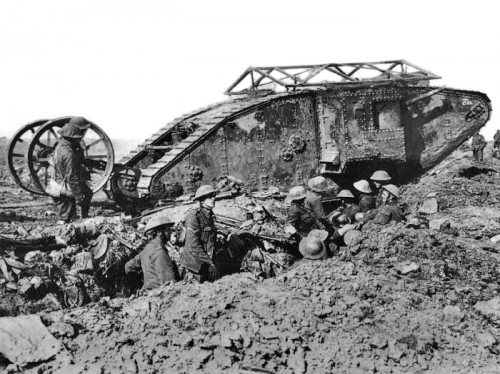 1 British_Mark_I_male_tank_Somme_25_September_1916