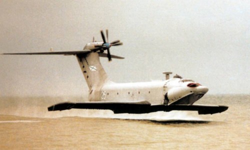 A-90 IN ZBOR PESTE MAREA CASPICA