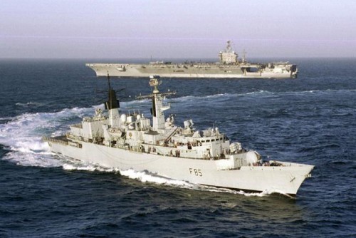 HMS_Cumberland_and_CVN-69