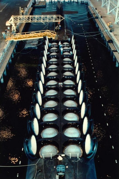 SHIP_SSBN_Ohio_Class_Tubes_Open_and_Full_lg