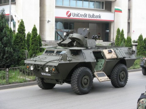 Bulgaria_could_jointly_produce_armored_personnel_carriers_with_US_640_001