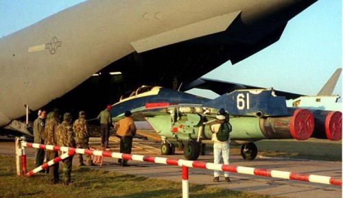 MiG-1997-incarcarea spre SUA