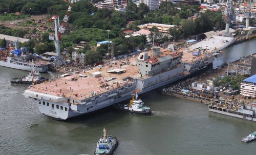 INS_Vikrant_being_undocked_at_the_Cochin_Shipyard_Limited_in_2015_(09)