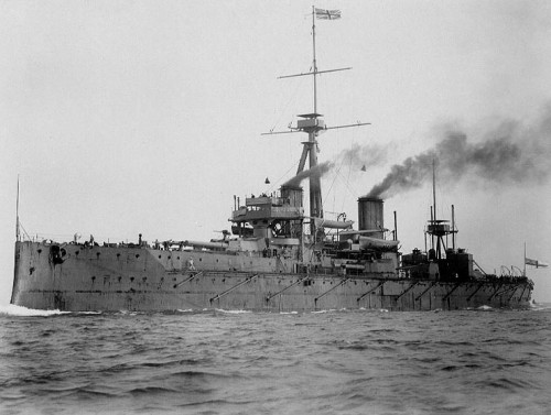 HMS_Dreadnought_1906_H61017