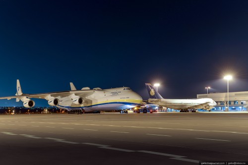 AN-225&BOEING-747
