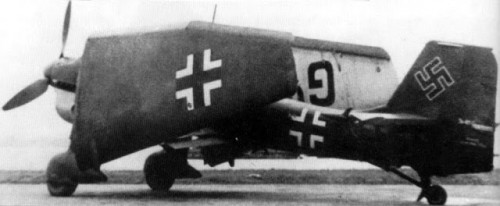 JU-87 C CU ARIPILE PLIATE