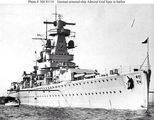 Graf Spee in port - vedere din prova tribord