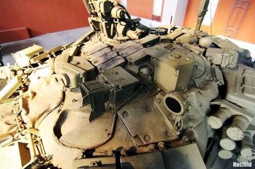 t 90 turret with era kontakt 5 protection