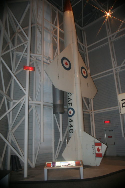 800px-Bomarc_B_missile_Canada_Aviation_Museum_Ottawa_2006