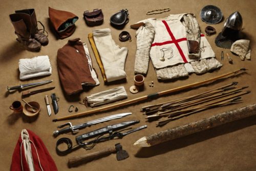 Pictured-here-are-the-items-a-solider-from-Battle-of-Agincourt-in-1415-would-carry.