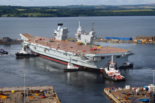 HMS Queen Elizabeth in Rosyth Dockyard