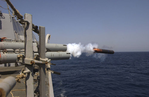 us_navy_040626-n-5319a-006_an_anti-submarine_warfare_asw_mk-50_torpedo_is_launched_from_guided_missile_destroyer_uss_bulkeley_ddg_84