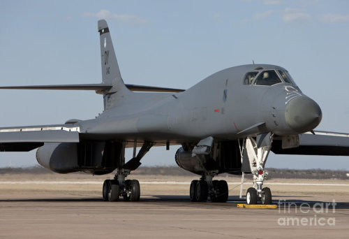 b-1b-dyess-afb