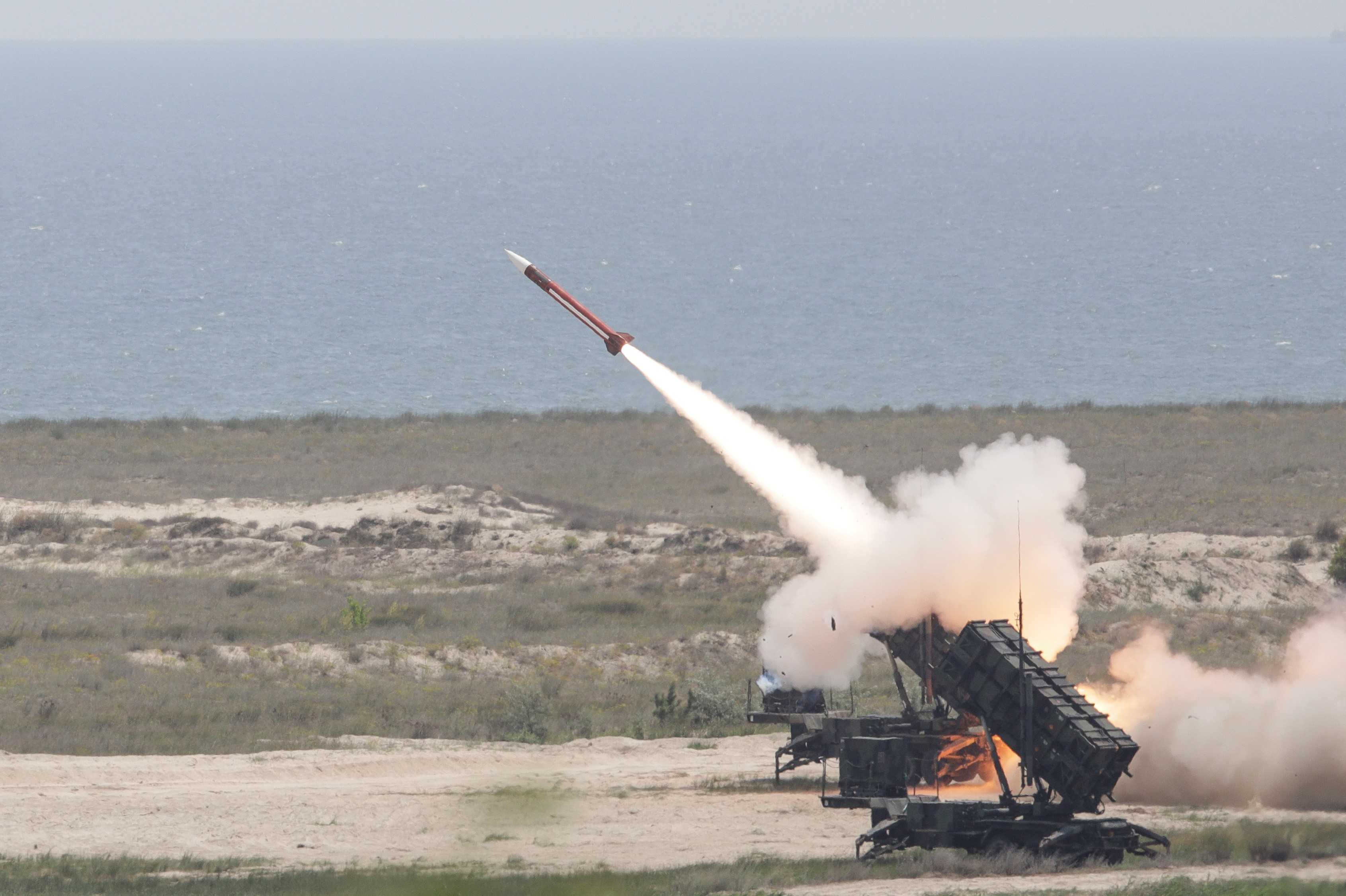 Rachete Patriot | Ce profit ar putea obține compania americană Raytheon din contractul cu România