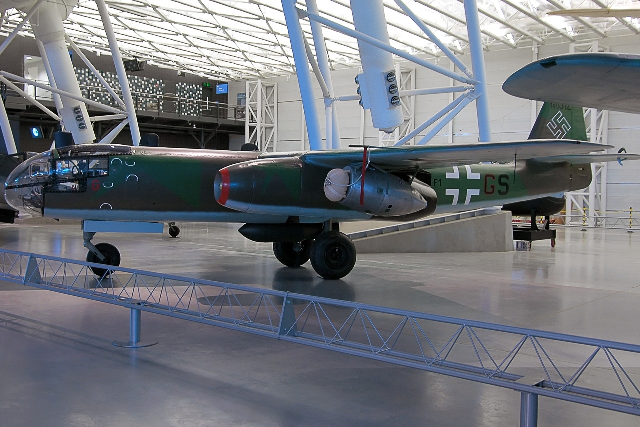 primul bombardier cu motoare cu reactie Arado Ar-234